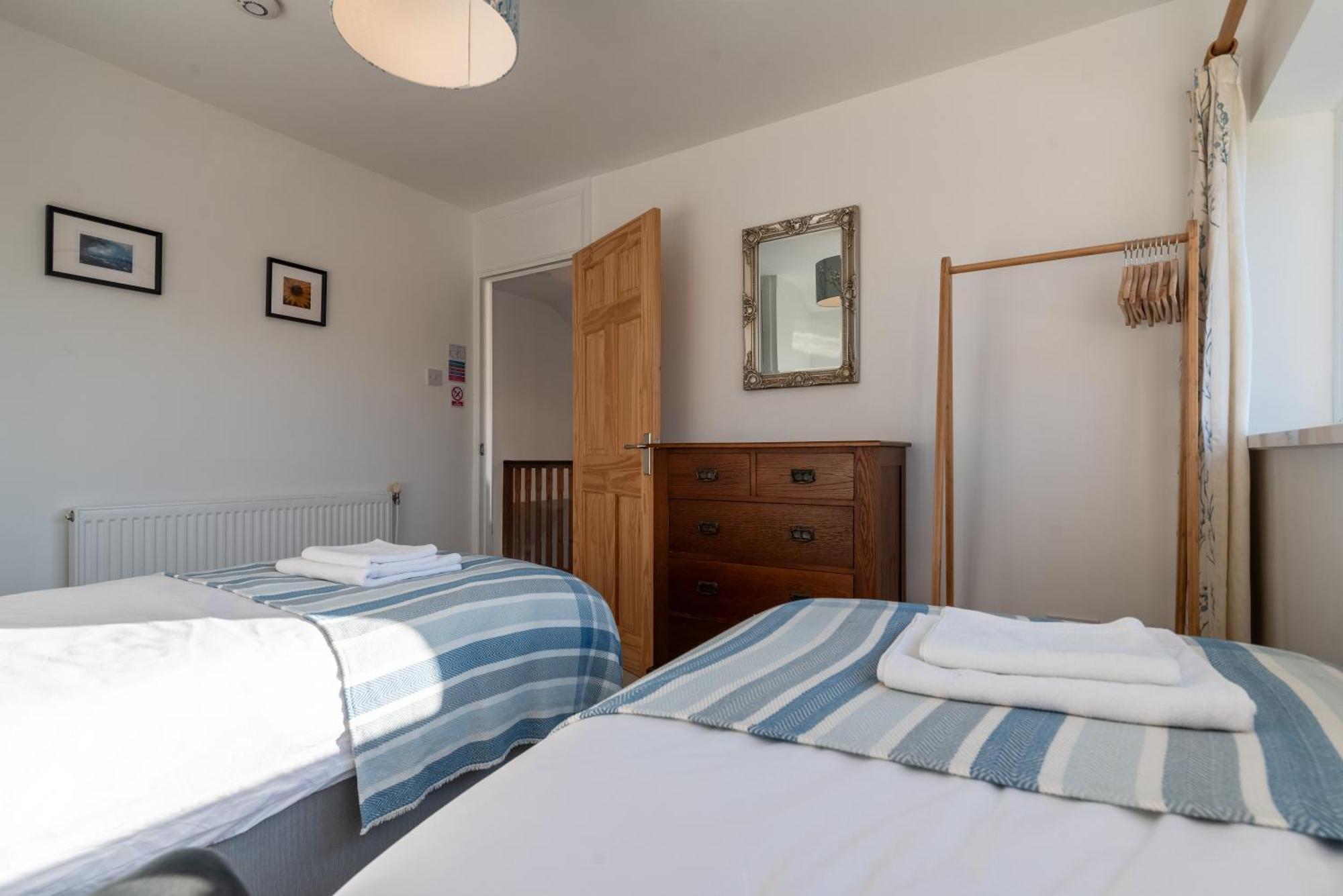 Port View House 3-Bedroom Self Catering Family Home With Garden Near Cardiff Exteriör bild