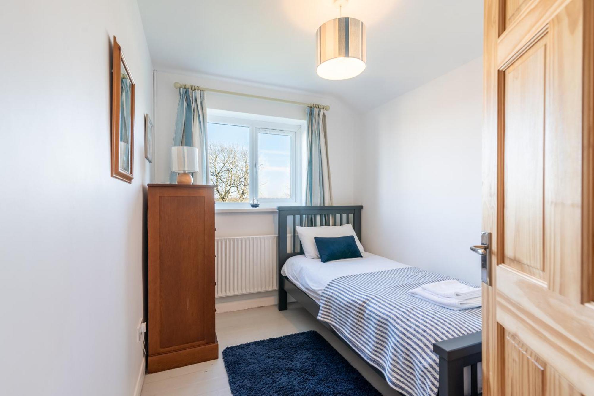Port View House 3-Bedroom Self Catering Family Home With Garden Near Cardiff Exteriör bild