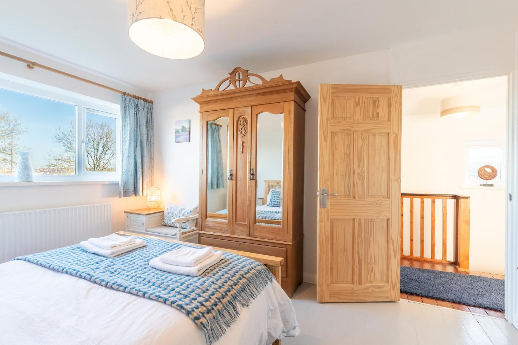 Port View House 3-Bedroom Self Catering Family Home With Garden Near Cardiff Exteriör bild