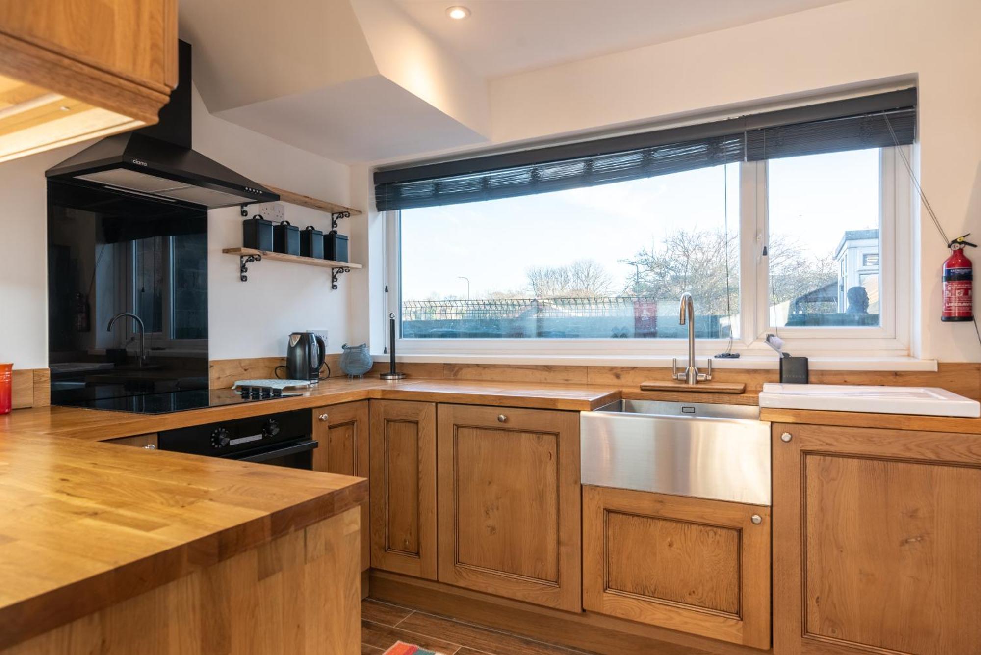 Port View House 3-Bedroom Self Catering Family Home With Garden Near Cardiff Exteriör bild